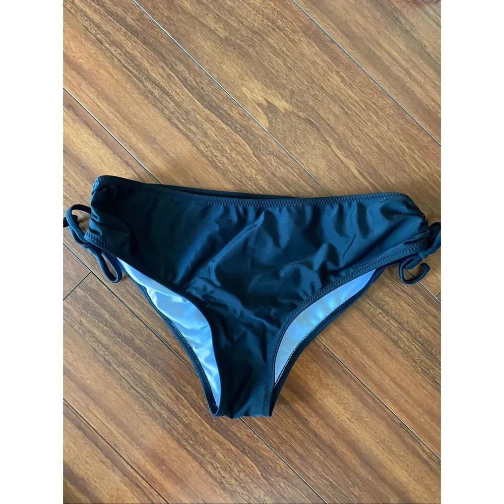Beachsissi bikini with black bottoms and pink floral top size L